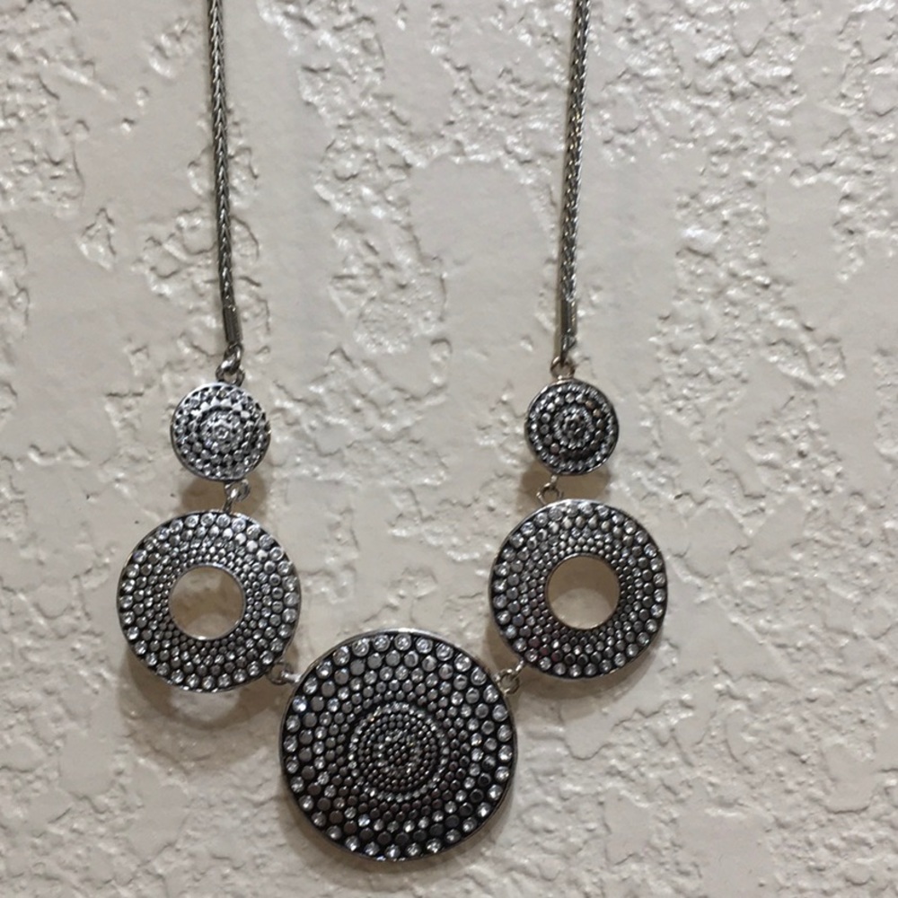 Gorgeous silver with crystals necklace